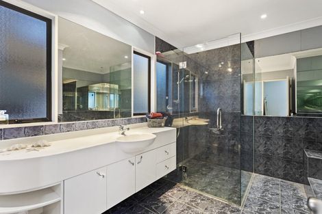 Photo of property in 14 The Parade, Bucklands Beach, Auckland, 2012