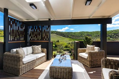 Photo of property in 11 Glentui Place, Waikawa, Picton, 7220