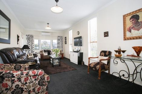 Photo of property in 504 Grove Road, Mayfair, Hastings, 4122