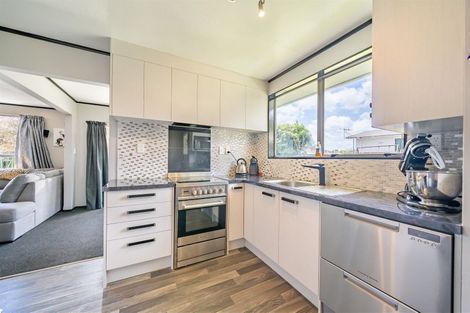 Photo of property in 5b Beryl Grove, Birchville, Upper Hutt, 5018