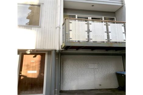 Photo of property in 6e Scotia Place, Auckland Central, Auckland, 1010