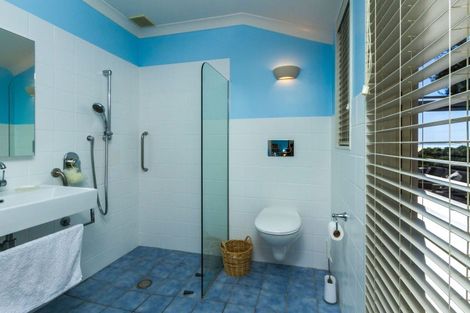 Photo of property in 5 Cape View, Atawhai, Nelson, 7010