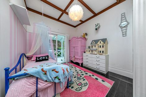 Photo of property in 355 Ridge Road, Paremoremo, Albany, 0793