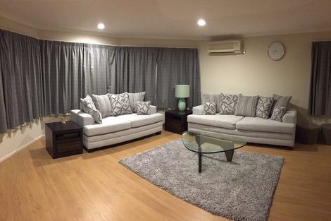 Photo of property in 1 Berkshire Terrace, Massey, Auckland, 0614