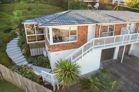 Photo of property in 1/29 King Richard Place, Browns Bay, Auckland, 0630