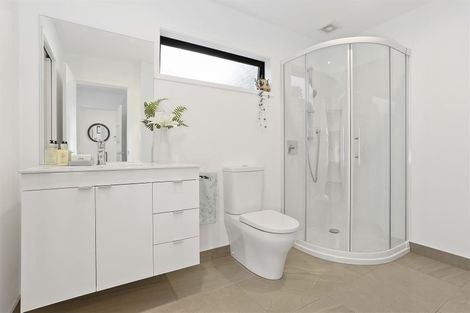 Photo of property in 4/15d Verran Road, Birkenhead, Auckland, 0626