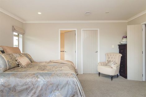 Photo of property in 5 Kendallvale Drive, Waiuku, 2123