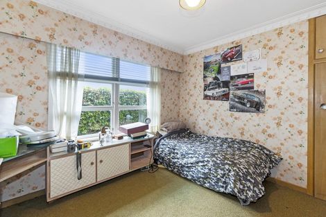 Photo of property in 60 Jaemont Avenue, Te Atatu South, Auckland, 0610