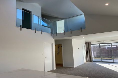 Photo of property in 16 Martin Street, Palmerston North, 4414