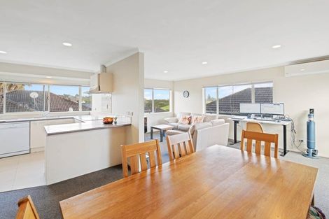 Photo of property in 49 De Quincey Terrace, Highland Park, Auckland, 2010