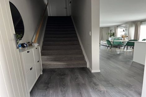 Photo of property in 11 Lumbarda Drive, Kumeu, 0810