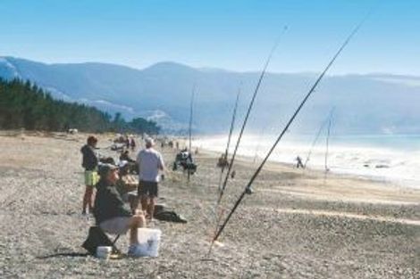 Photo of property in 21 Challenger Lane, Redcliffs, Christchurch, 8081