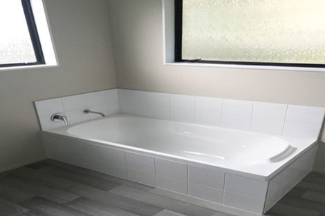 Photo of property in 1/13 Naviti Place, Browns Bay, Auckland, 0630