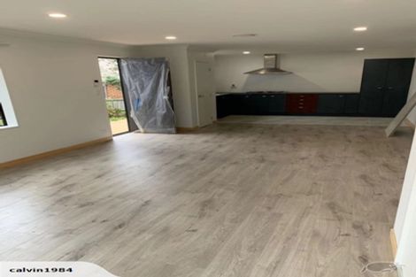 Photo of property in 127 Botany Road, Botany Downs, Auckland, 2010