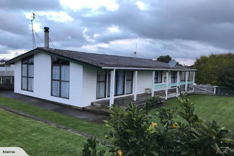 Photo of property in 5 Camellia Avenue, Bell Block, New Plymouth, 4312