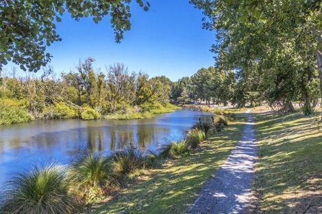 Photo of property in 1/96 Lake Terrace Road, Burwood, Christchurch, 8061