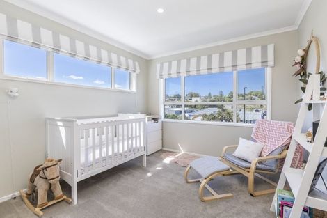 Photo of property in 101 Karepiro Drive, Stanmore Bay, Whangaparaoa, 0932