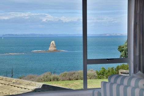 Photo of property in 1017 Whangaparaoa Road, Tindalls Beach, Whangaparaoa, 0930