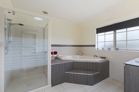 Photo of property in 27 Ridgeway Road, Pukekohe, 2120