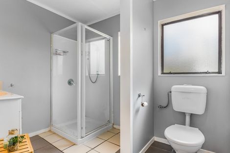 Photo of property in 32 Nassau Avenue, Grenada North, Wellington, 5028