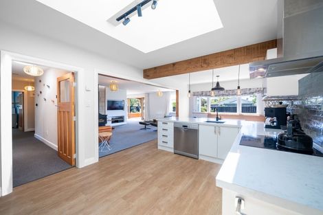 Photo of property in 252 Centaurus Road, Saint Martins, Christchurch, 8022