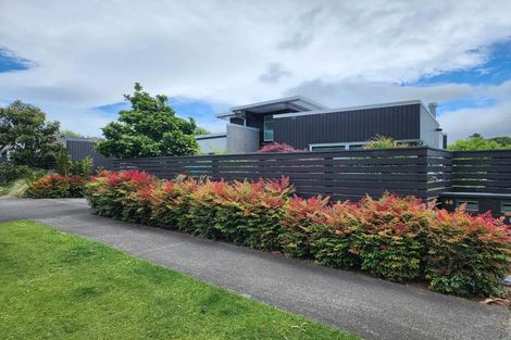 Photo of property in 46 Victoria Road, New Plymouth, 4310