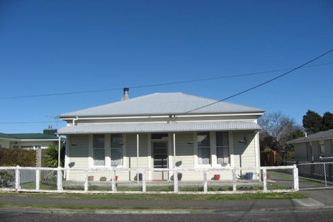 Photo of property in 6 Seddon Street, Carterton, 5713