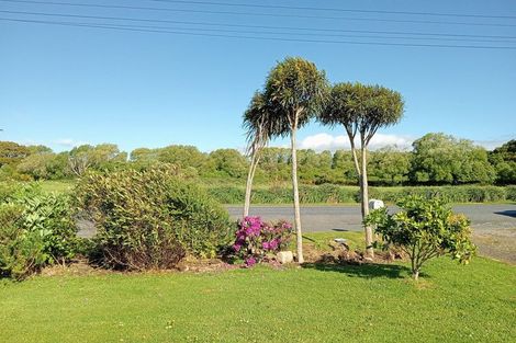 Photo of property in 79 Orawia Road, Tuatapere, 9620