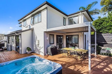 Photo of property in 34a Lyons Avenue, Murrays Bay, Auckland, 0630