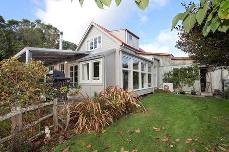 Photo of property in 6 Edwards Street, Kimbolton, Feilding, 4777