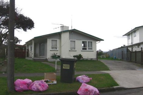 Photo of property in 3 Wairau Place, Kelvin Grove, Palmerston North, 4414