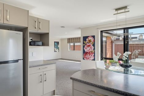 Photo of property in 2 Pegasus Place, Kelvin Grove, Palmerston North, 4414