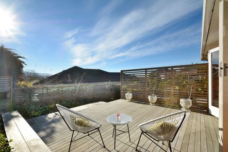 Photo of property in 96 Easther Crescent, Kew, Dunedin, 9012