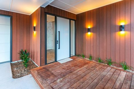 Photo of property in 11 Titoki Lane, Whangamata, 3691