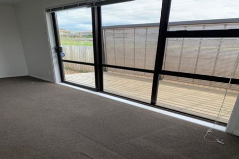 Photo of property in 74a Cambridge Terrace, Waterloo, Lower Hutt, 5011