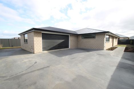 Photo of property in 19 Anderton Crescent, Mosgiel, 9024