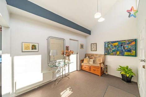 Photo of property in 2 Stanhope Grove, Korokoro, Lower Hutt, 5012