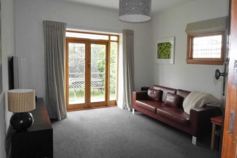 Photo of property in 22 Saint Andrews Square, Strowan, Christchurch, 8052