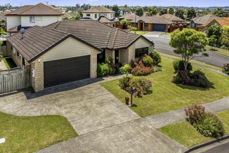 Photo of property in 11 Belfry Place, Wattle Downs, Auckland, 2103