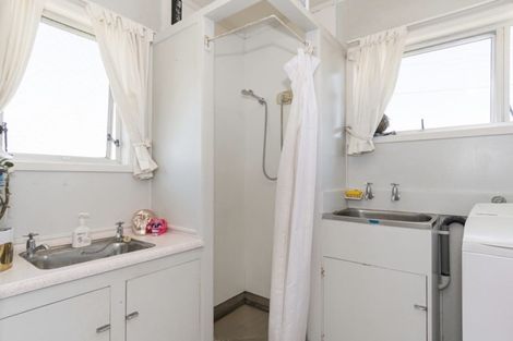 Photo of property in 23a Oceanbeach Road, Mount Maunganui, 3116