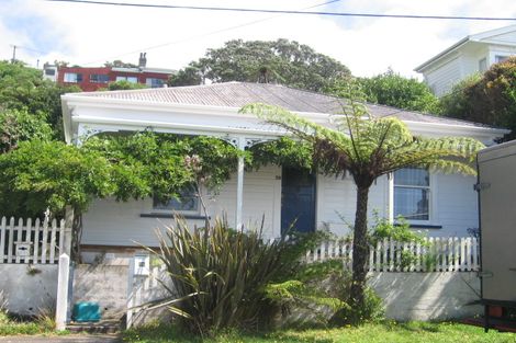 Photo of property in 29 Charlotte Avenue, Brooklyn, Wellington, 6021