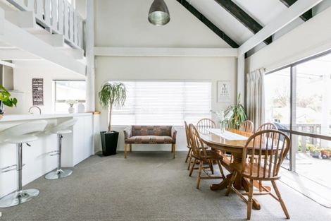 Photo of property in 30 Von Dadelszen Place, Havelock North, 4130