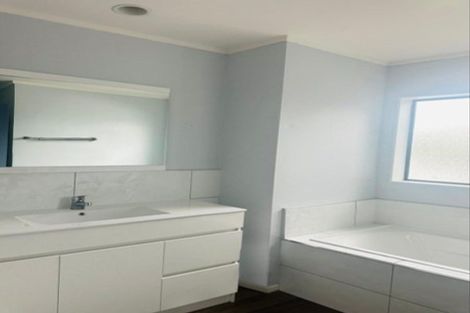 Photo of property in 14a Campbell Place, Papakura, 2110