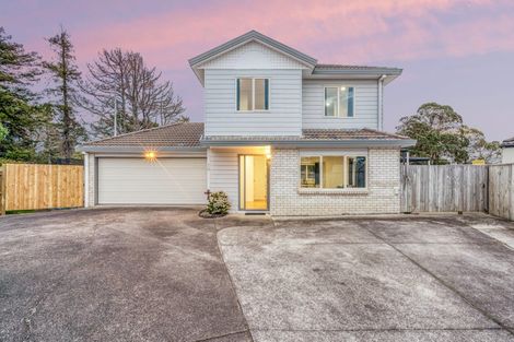 Photo of property in 1/12 Marbeth Court, Botany Downs, Auckland, 2010