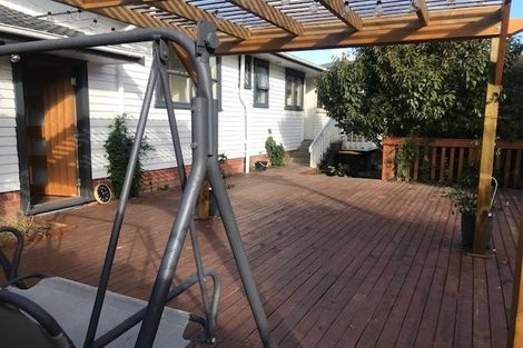 Photo of property in 53 Neal Avenue, Glenfield, Auckland, 0629