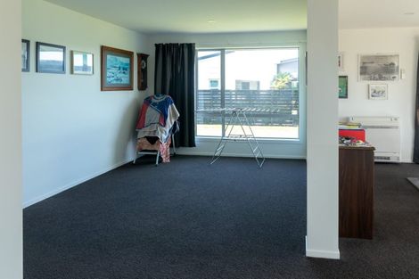 Photo of property in 17 Majestic Chance, Seaward Bush, Invercargill, 9812