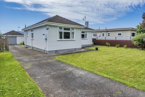 Photo of property in 12 Clark Street, Levin, 5510