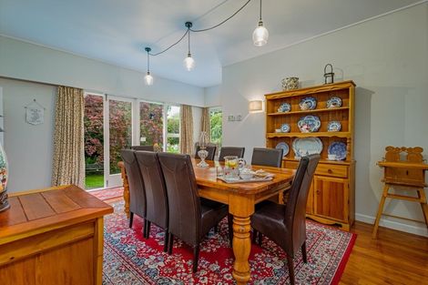 Photo of property in 35 Wanganui Road, Marton, 4710