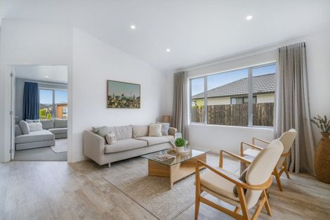 Photo of property in 7 Awatea Drive, Whitianga, 3510