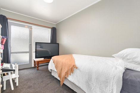 Photo of property in 4 Sandleigh Road, Hamilton Lake, Hamilton, 3204